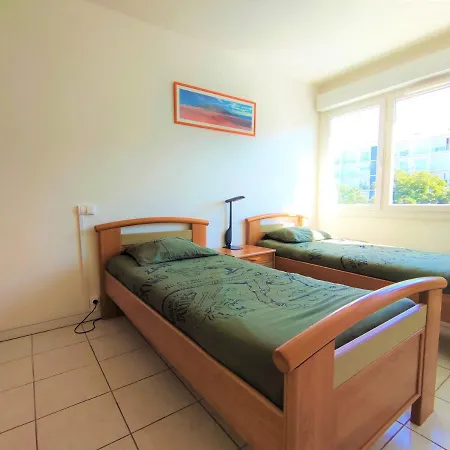 Appartement T3 Lumineux Et Confort De 54 M2 Avec Parking Privatif *
