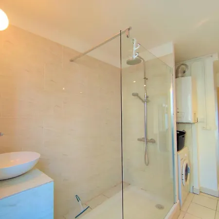 T3 Lumineux Et Confort De 54 M2 Avec Parking Privatif Appartement