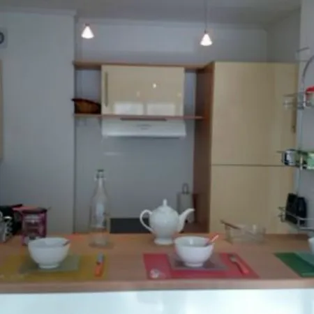 Apartment T3 Lumineux Et Confort De 54 M2 Avec Parking Privatif